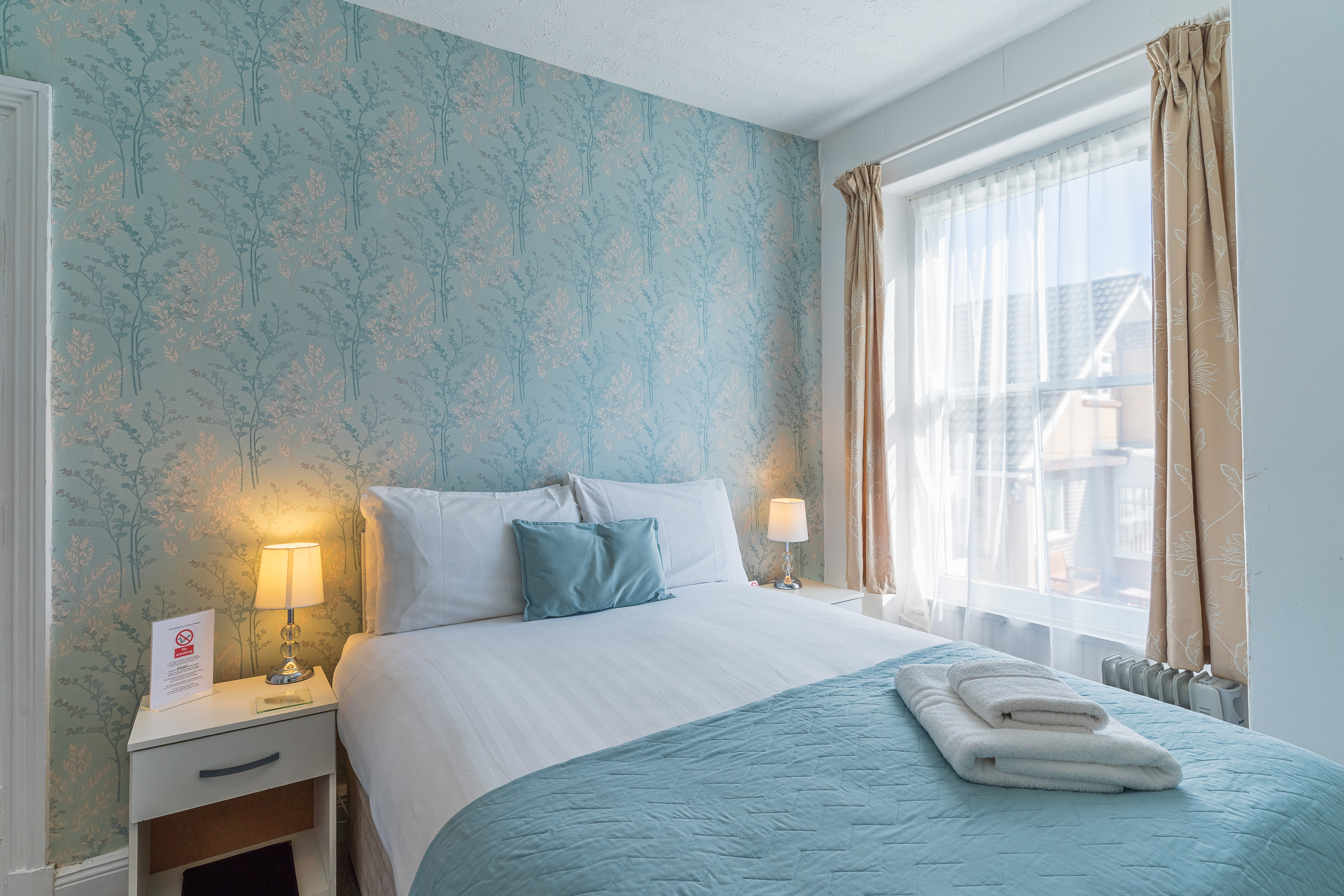 Beach Comber - Image 1 | The Highcliffe Hotel, Wales