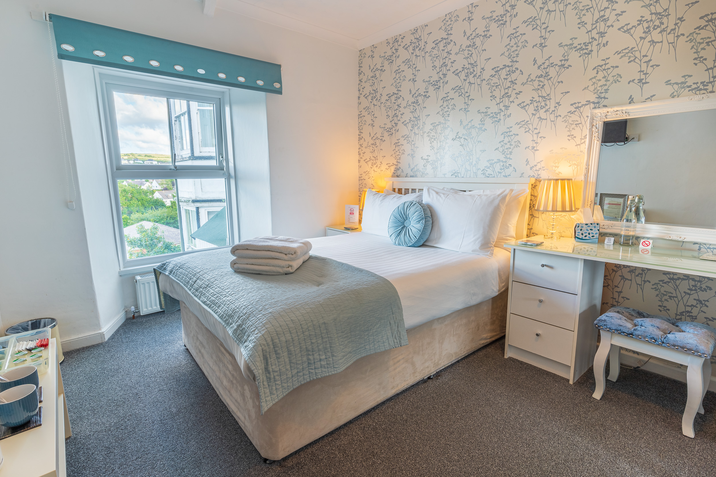 Sandy Bay - Image 1 | The Rooms at the Highcliffe, Wales